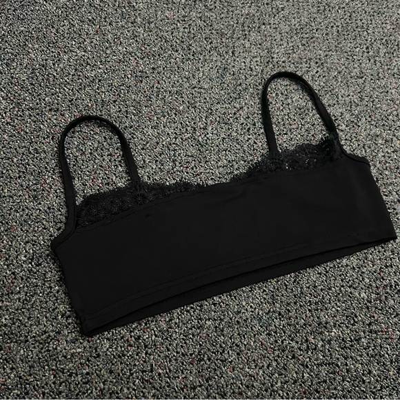 SHEIN Black Bra Basic Bralette Lace Peak-A-Boo Trim Top Shirt Adjustable Strap - Picture 6 of 15